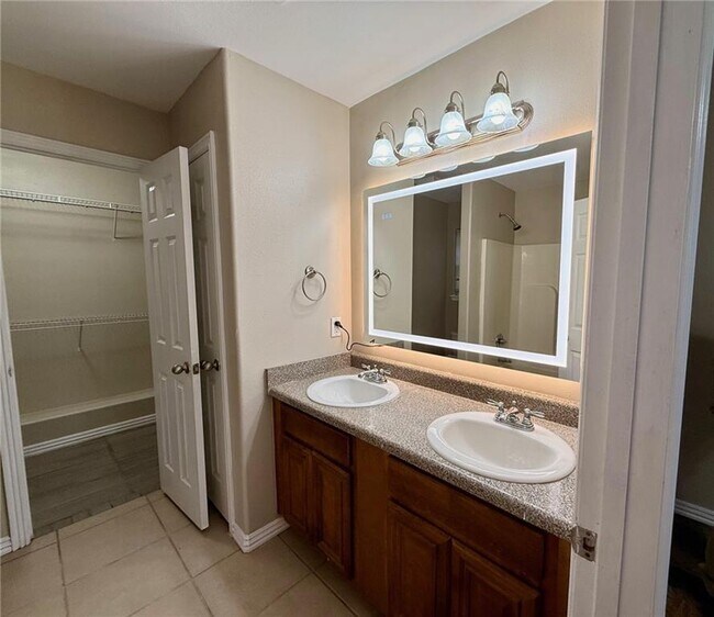 Building Photo - 3108 S G St