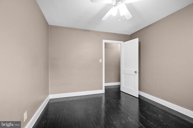 Building Photo - 123 Eastlawn Ave