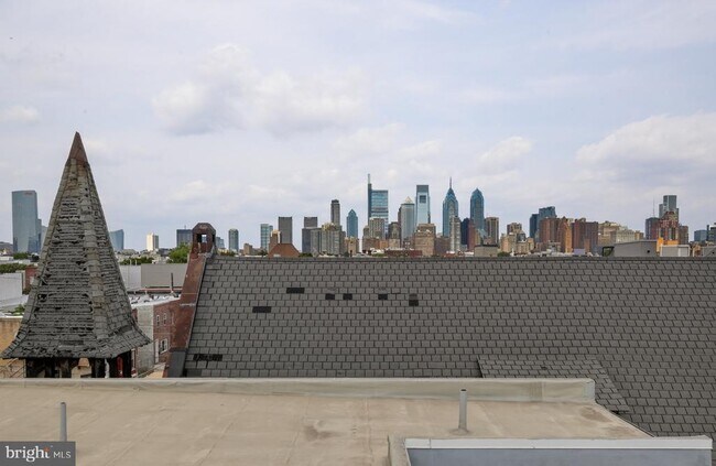 Building Photo - 1259 S 19th St