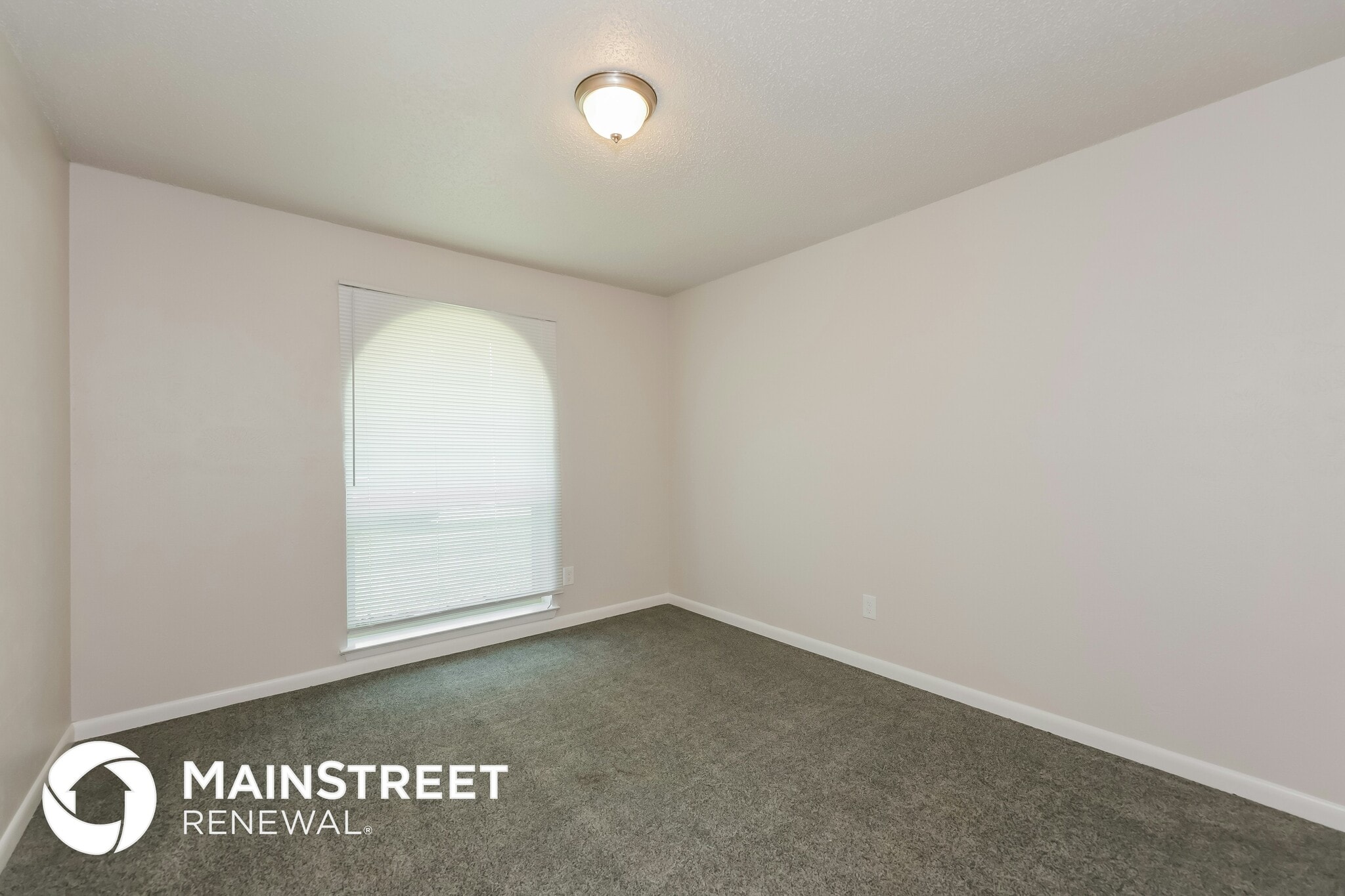 Building Photo - 1816 Christopher Dr