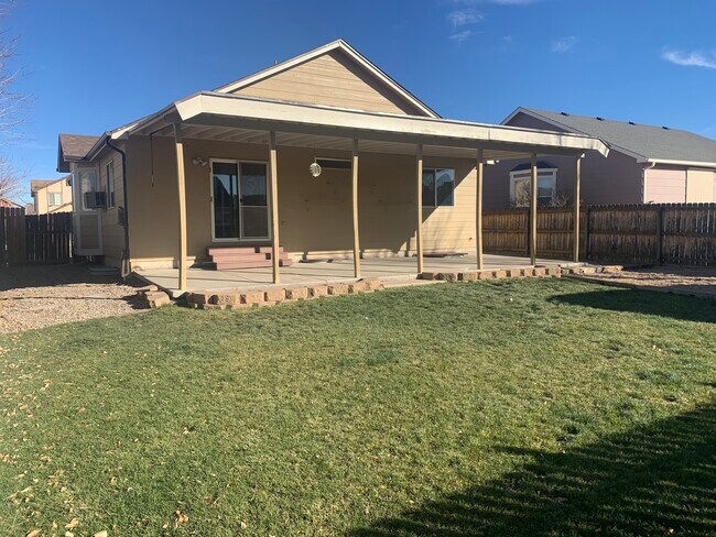 Building Photo - 5615 Marabou Way