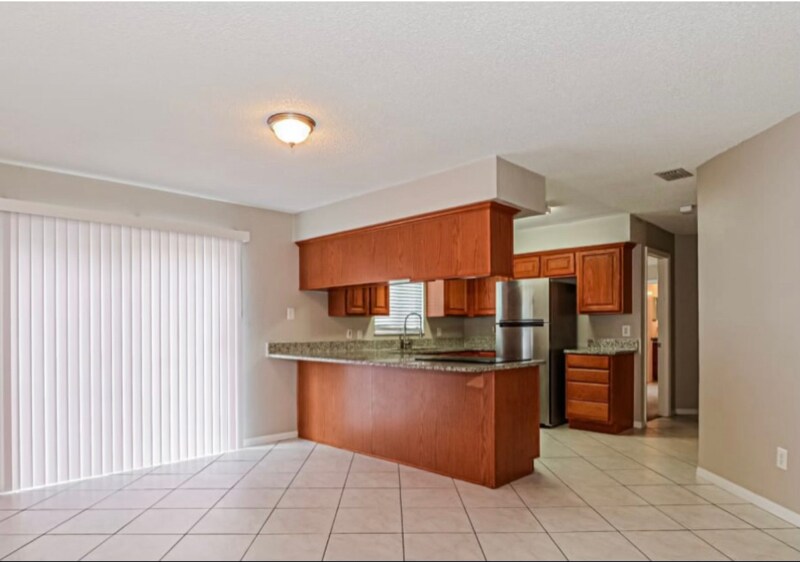 Building Photo - 147 Wildwood Dr