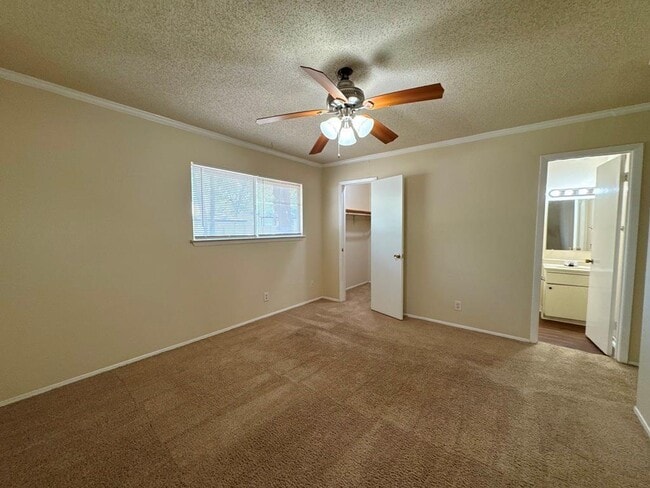 Building Photo - 5905 Burrough Dr