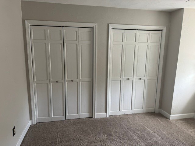 Building Photo - 4 Riverview Ct