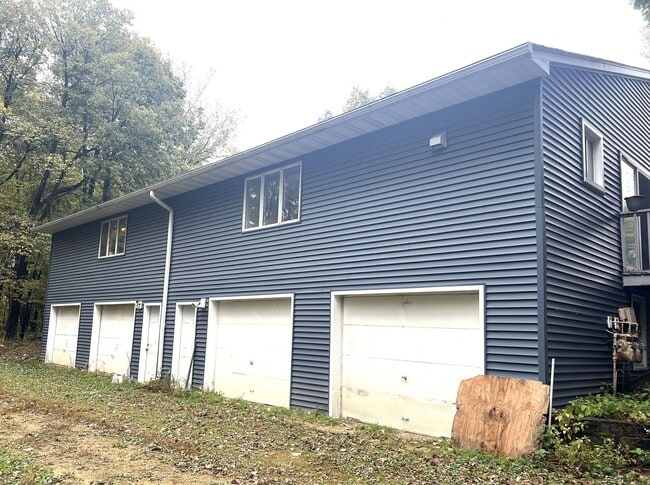 Building Photo - Welcome to Lyd Townhomes — Your Peaceful R...