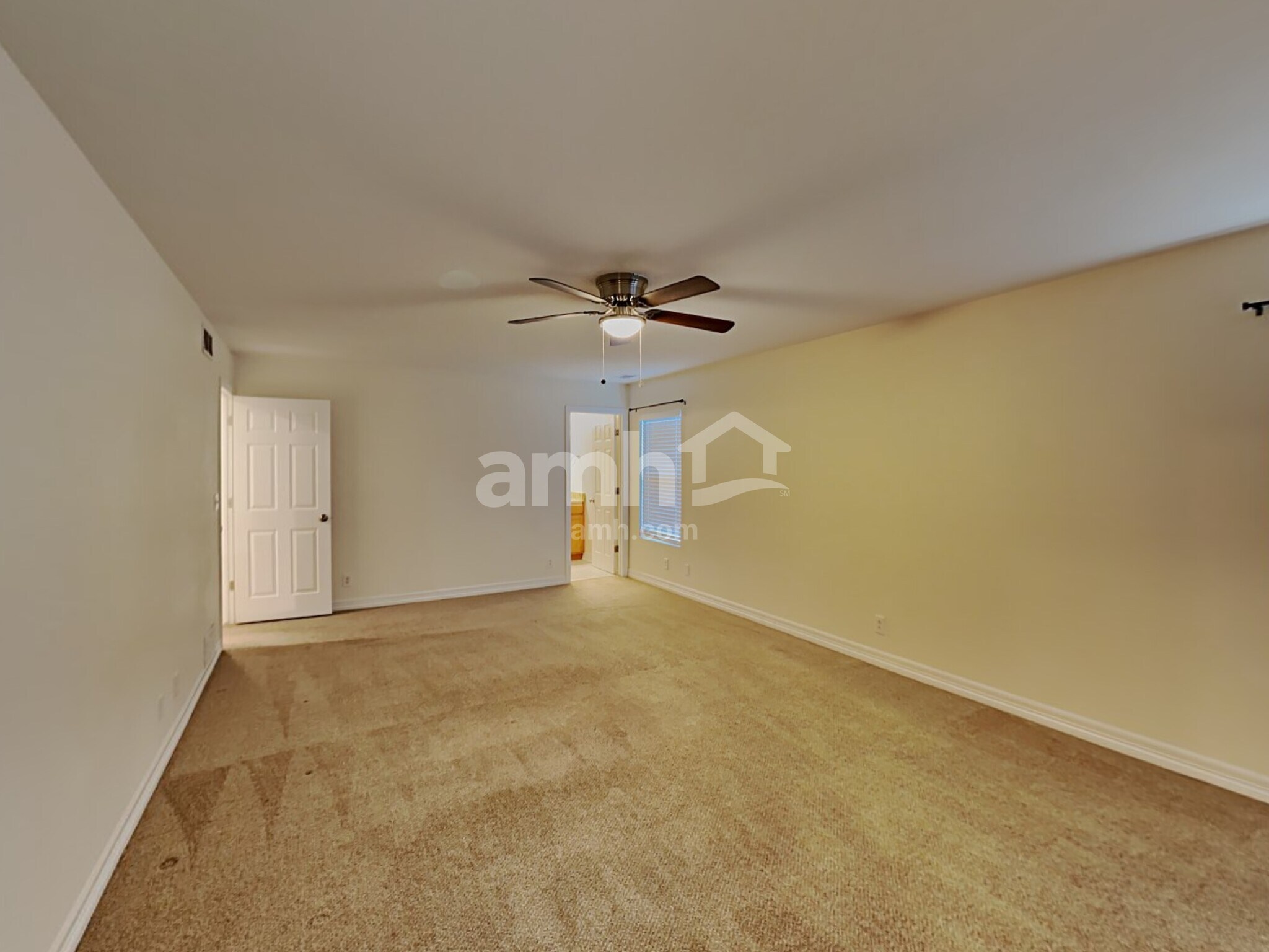 Building Photo - 6078 E 137th Ave