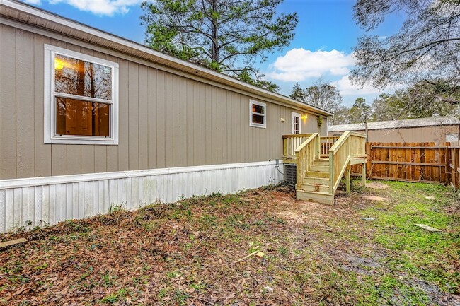 Building Photo - 10757 Doe Hill Dr