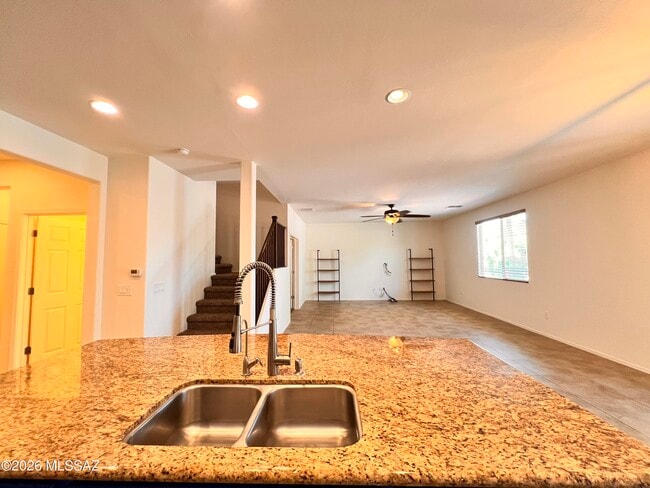 Building Photo - 12992 Westminster Dr