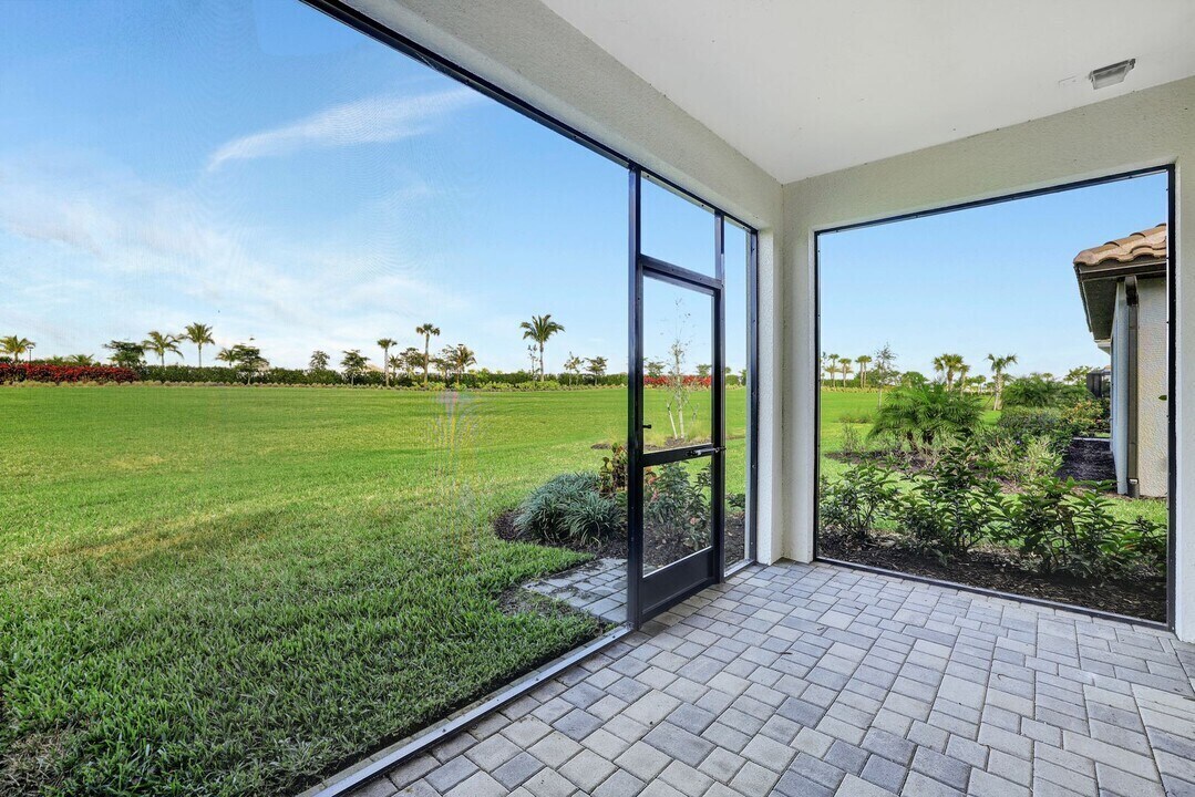 Building Photo - 4633 Centaurus Cir
