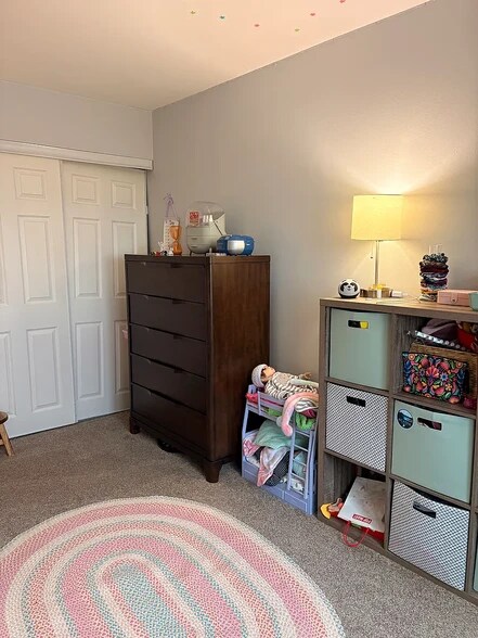 Building Photo - 1301 S Finley Rd