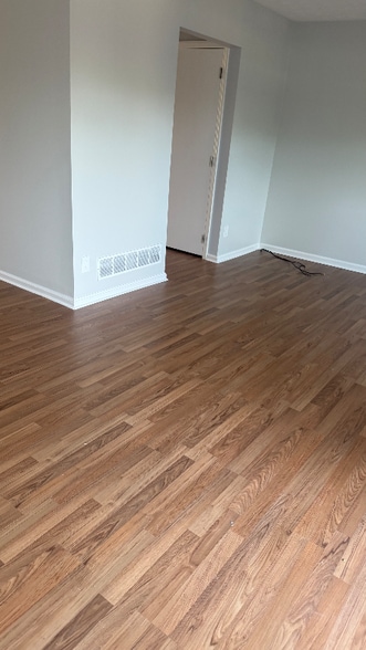 Building Photo - 7616 Pons Ln