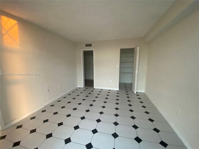 Building Photo - 11800 SW 18th St