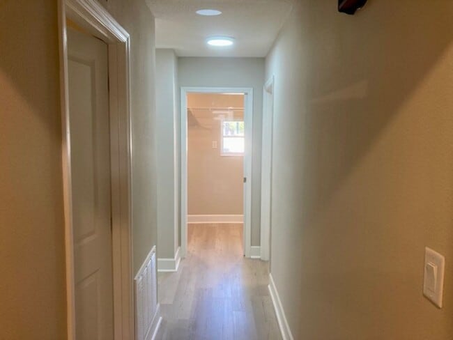 Building Photo - Islands Community Condo