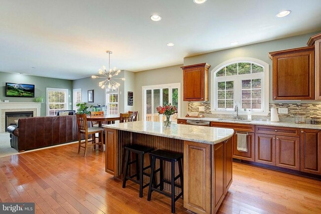 Building Photo - 3104 Lawrin Ct