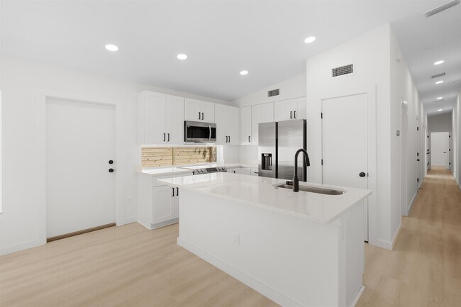 Building Photo - 29 Masters Dr