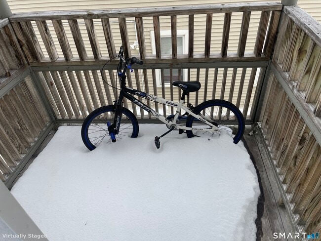 Building Photo - 114 Judd St