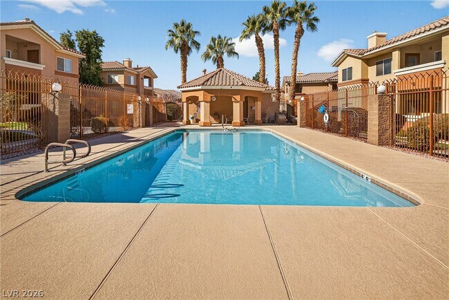 Building Photo - 1050 E Cactus Ave