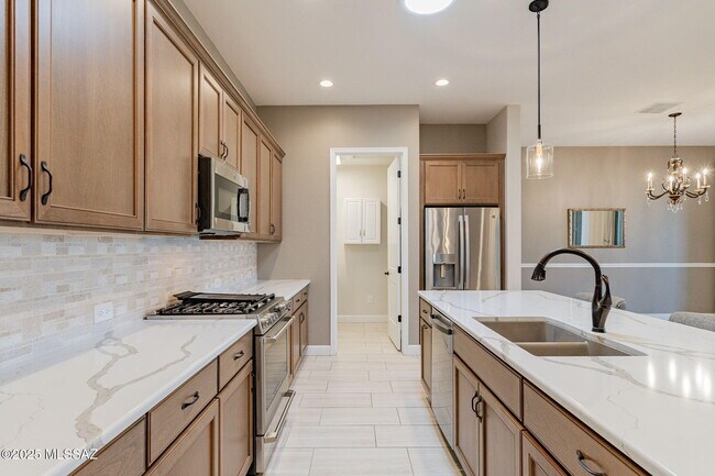 Building Photo - 39548 S Summerwood Dr