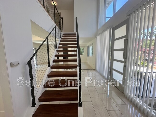 Building Photo - 4654 Galendo St