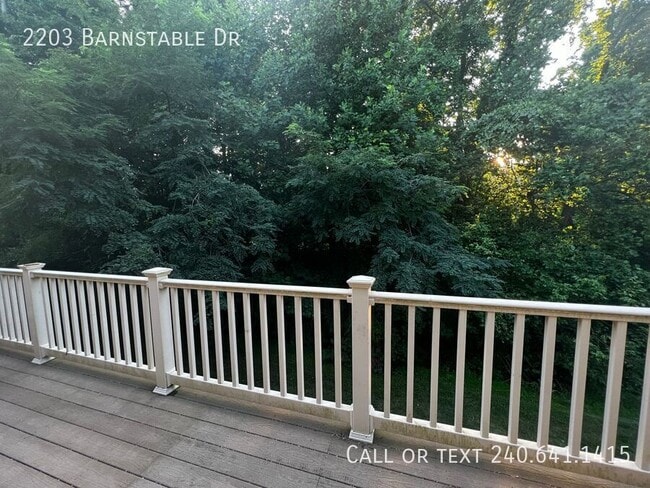 Building Photo - 2203 Barnstable Dr