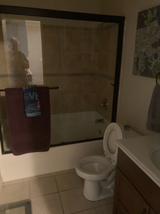 Building Photo - 1563 Stonewood Ct