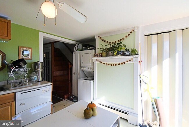 Building Photo - 2 High St