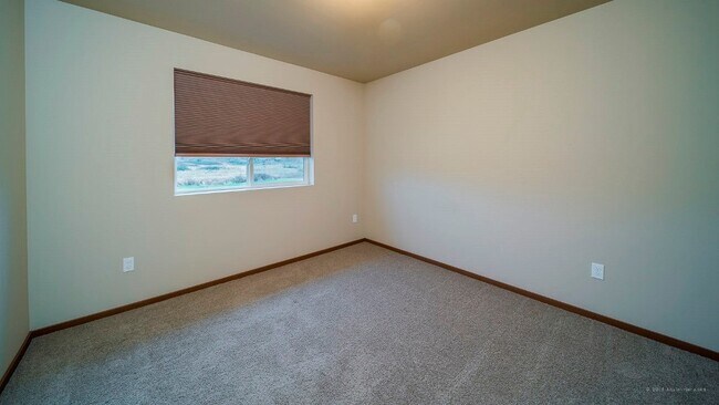 Building Photo - 10323 67th Ave NE