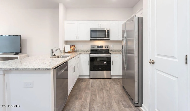 Building Photo - 412 Cherry Laurel Dr