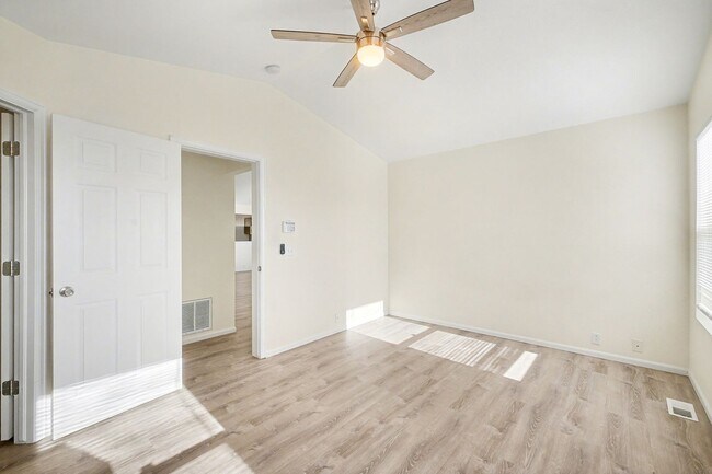 Building Photo - Freshly Updated 3-Bedroom Home Near Ft. Carson – Move-In Ready!