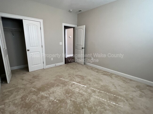 Building Photo - 1351 Gilwood Dr