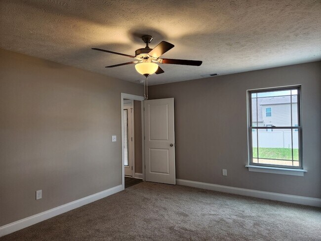 Building Photo - 2853 Vly Farms Dr