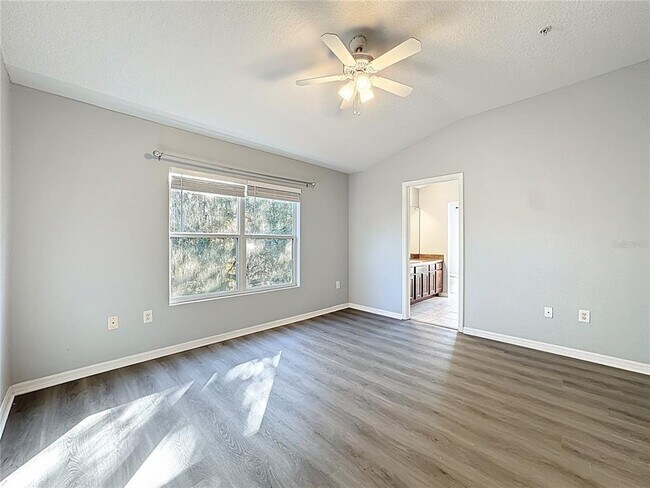 Building Photo - 1500 Broken Oak Dr