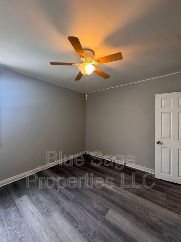 Building Photo - 145 N Madison Ave