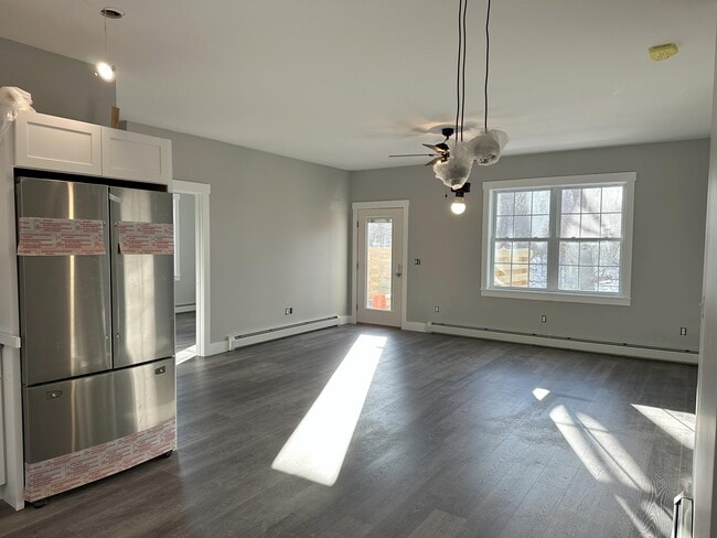 Building Photo - 3 Court St