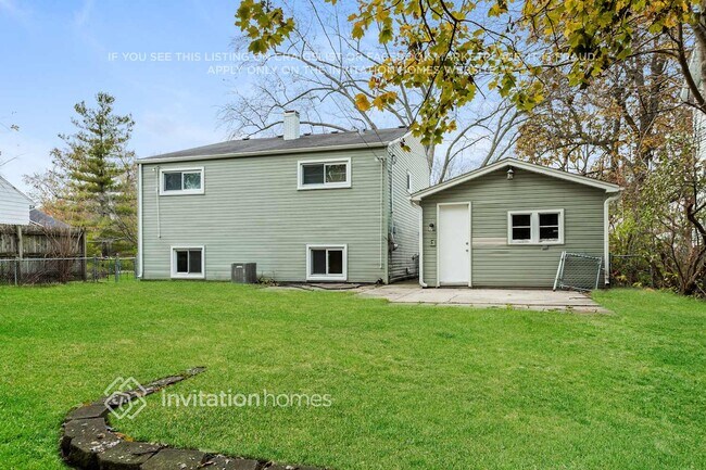 Building Photo - 805 Delles Rd