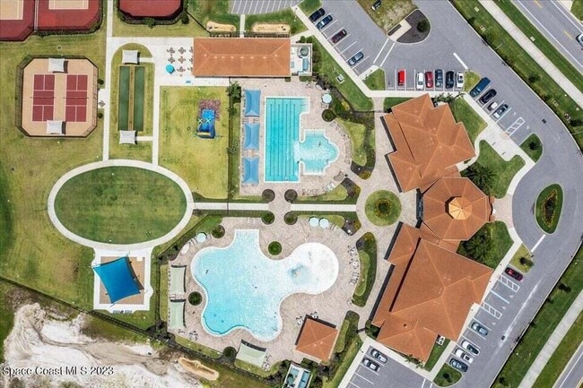Building Photo - 3044 Trasona Dr