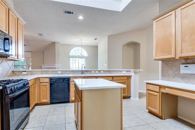 Building Photo - 10608 Robincreek Ln