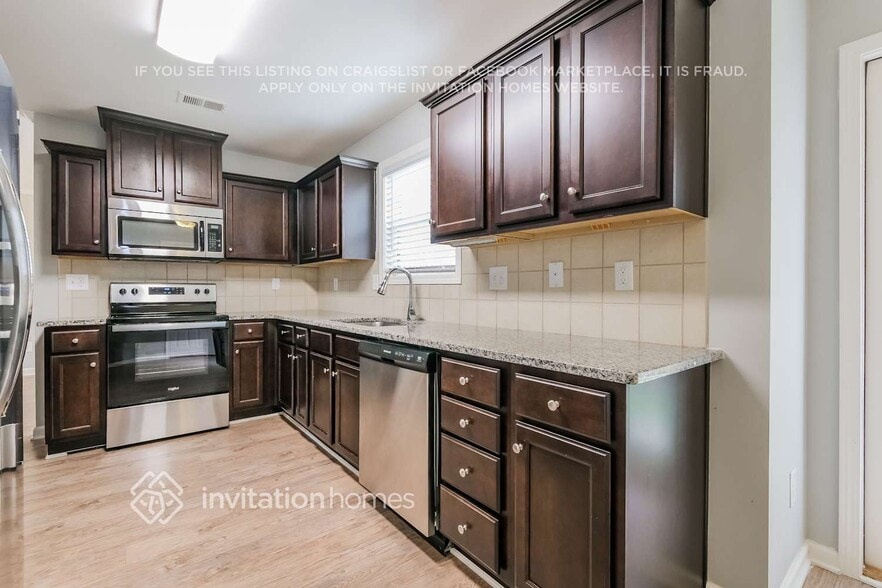 Building Photo - 5836 Bradshaw Ct