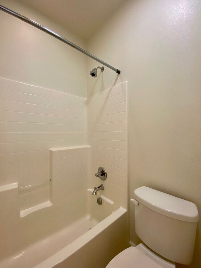 Building Photo - Executive and Upgraded 3-Bedroom Townhome in South Temecula!