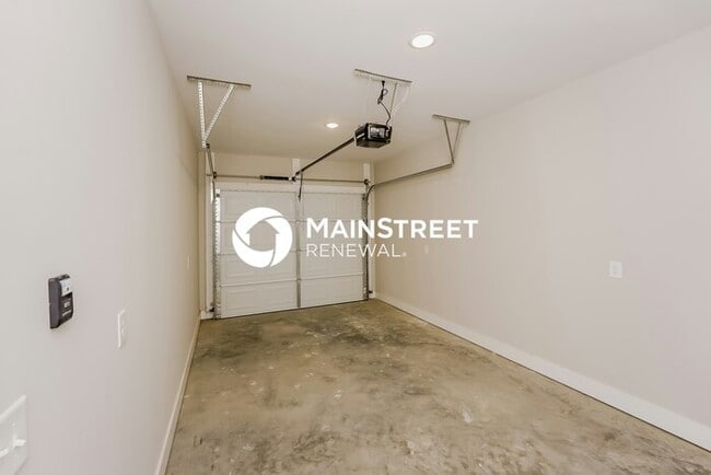 Building Photo - 3 Bedroom Pet-Friendly Home in Gallatin, TN with Main Street Renewal