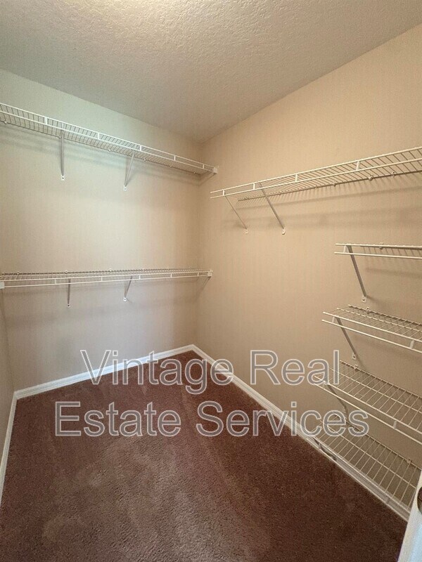 Building Photo - 13029 Bridleford Dr