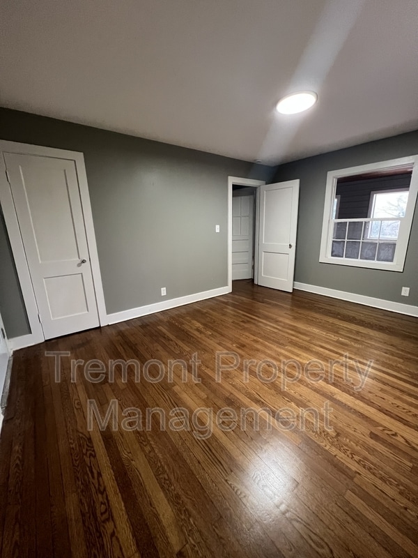 Building Photo - 2512 Campbell St