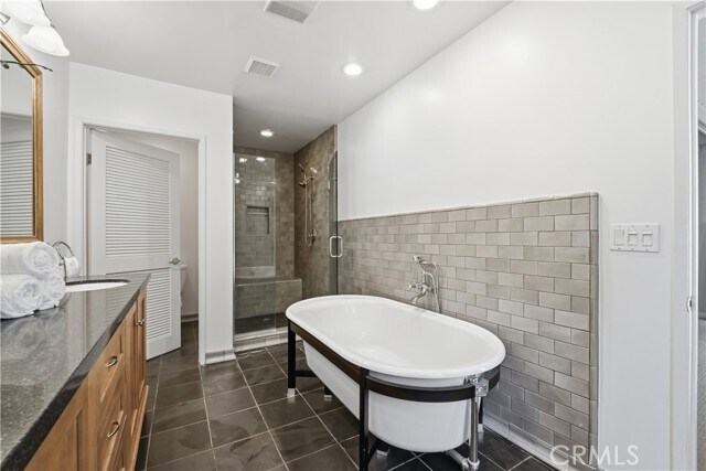 Building Photo - 16146 Otsego St