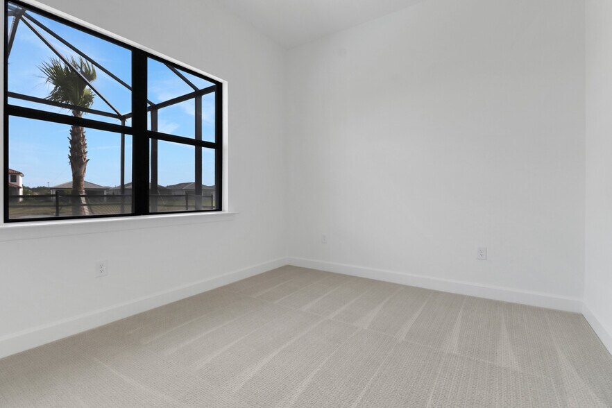 Building Photo - 1856 Terreno Blvd