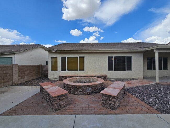 Building Photo - 7491 W Colony Park Dr