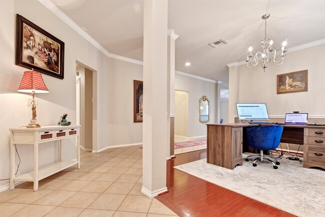 Building Photo - 2911 Ashbrook Ln