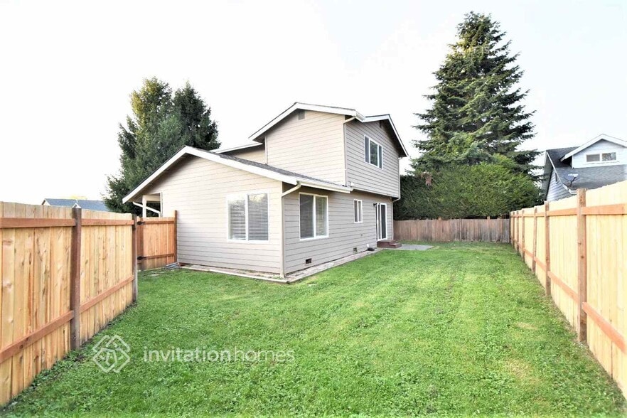 Building Photo - 15435 Chestnut Dr SE