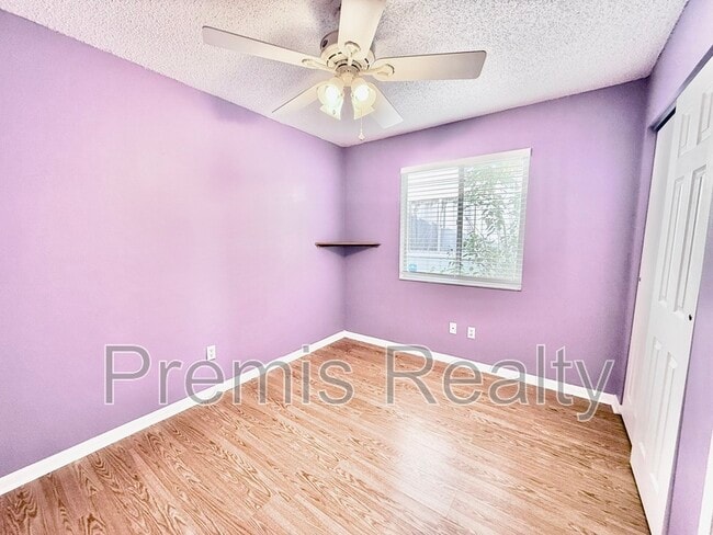 Building Photo - 747 Brook St NE