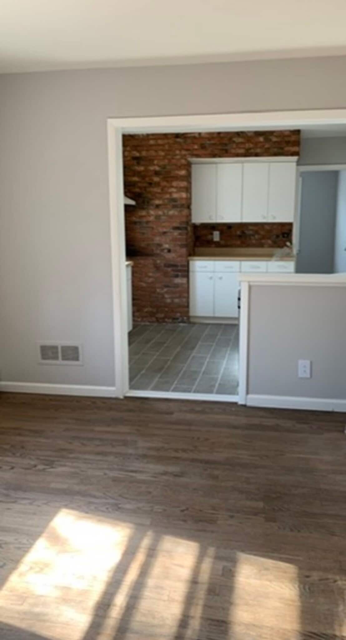 Building Photo - 933 Lafayette Ave Ext