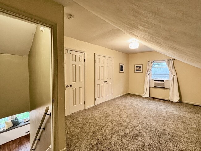 Building Photo - Ready NOW! A Spacious Home in Beautiful Pi...